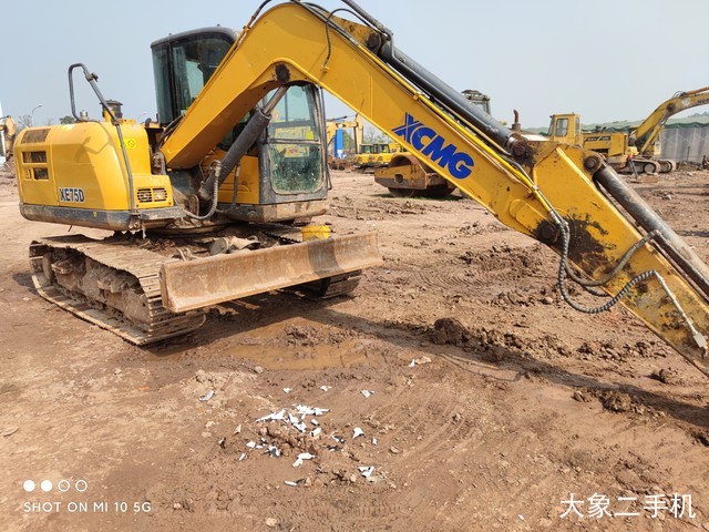 徐工 XE75D 挖掘机
