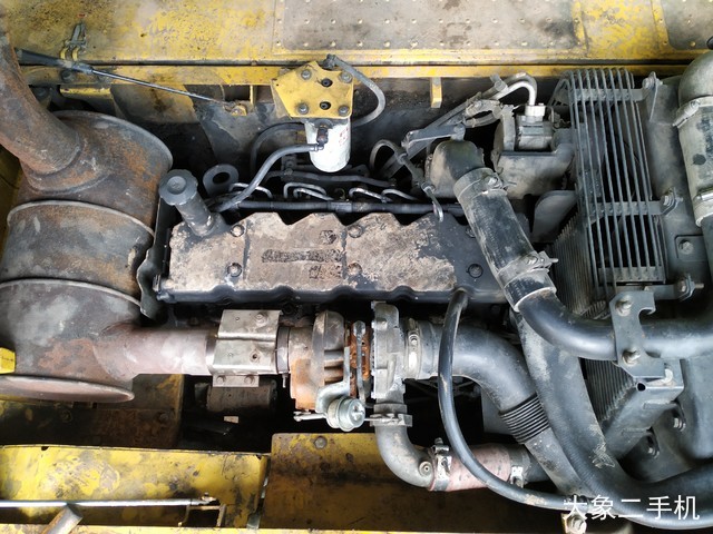 小松 PC240LC-8 挖掘机