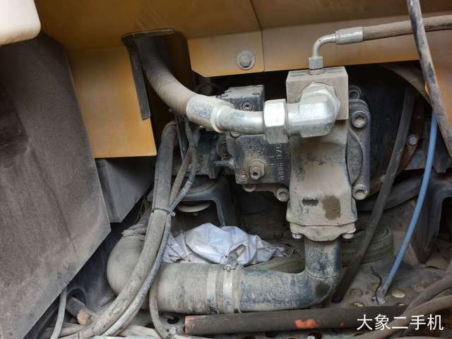 徐工 XE75D 挖掘机