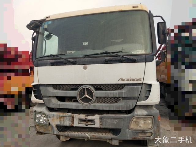 中联重科 ZLJ5413THB125-49 泵车