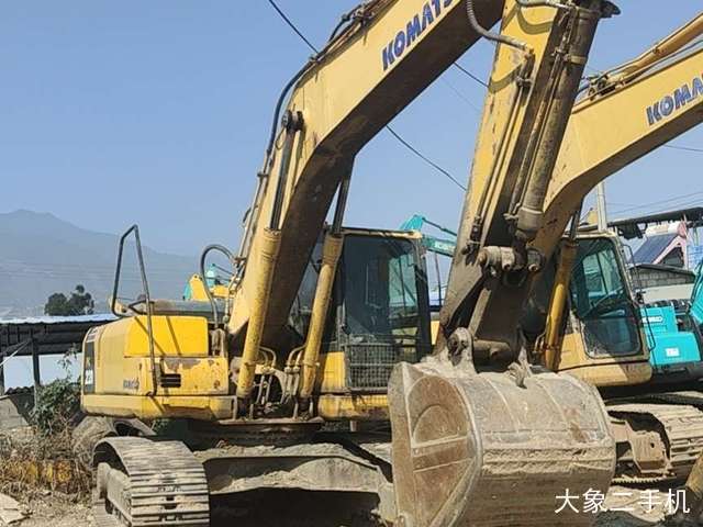 小松 PC200-8 挖掘机