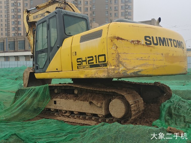 住友 SH210-5 挖掘机