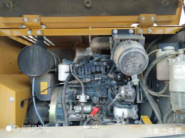 徐工 XE75D 挖掘机