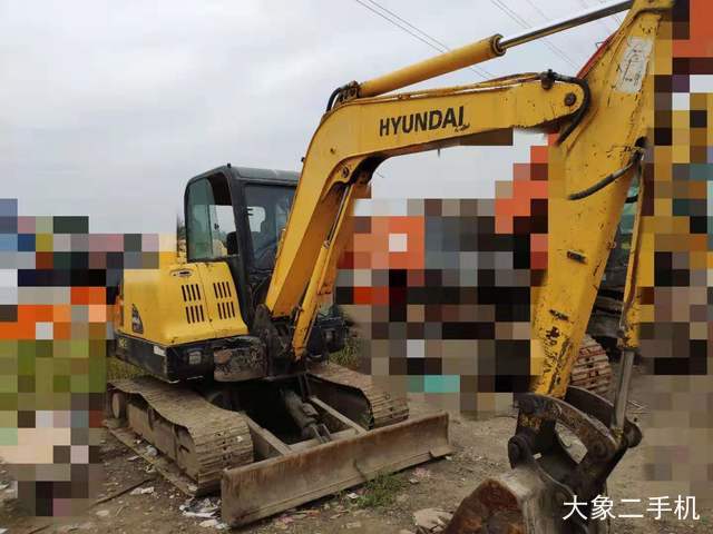 现代 R60-7 挖掘机