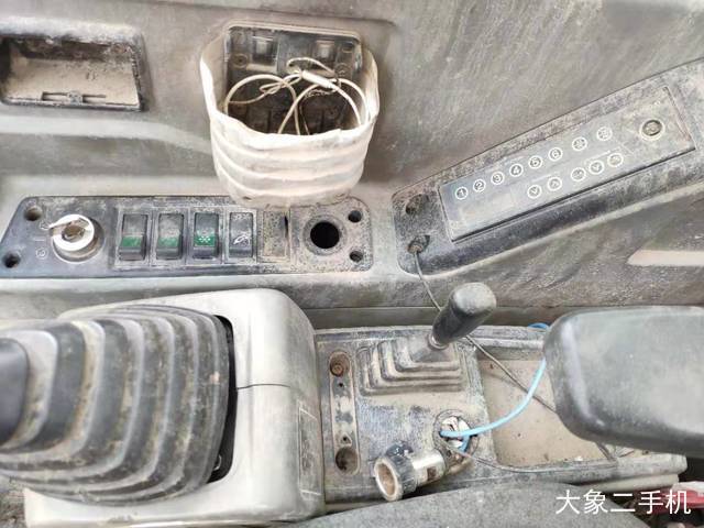 现代 R60-7 挖掘机