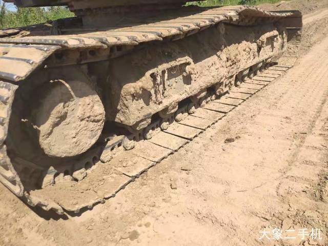 沃尔沃 EW140B 挖掘机