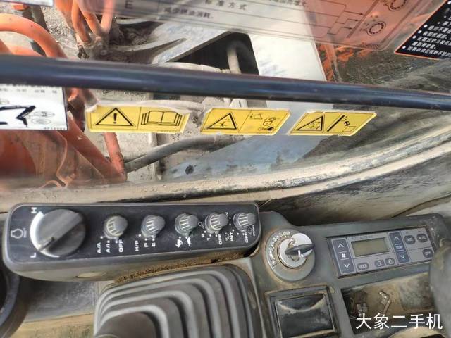 日立 ZX210LC-3G 挖掘机