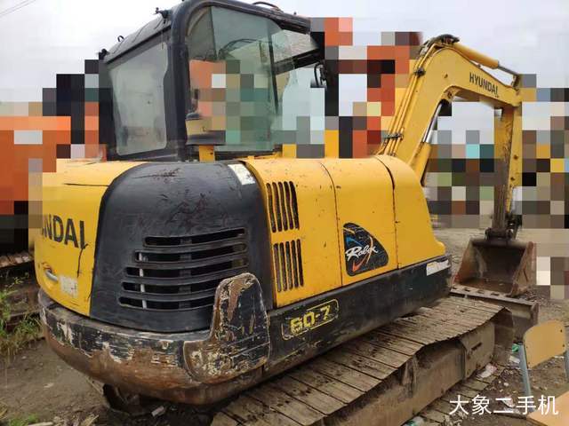 现代 R60-7 挖掘机