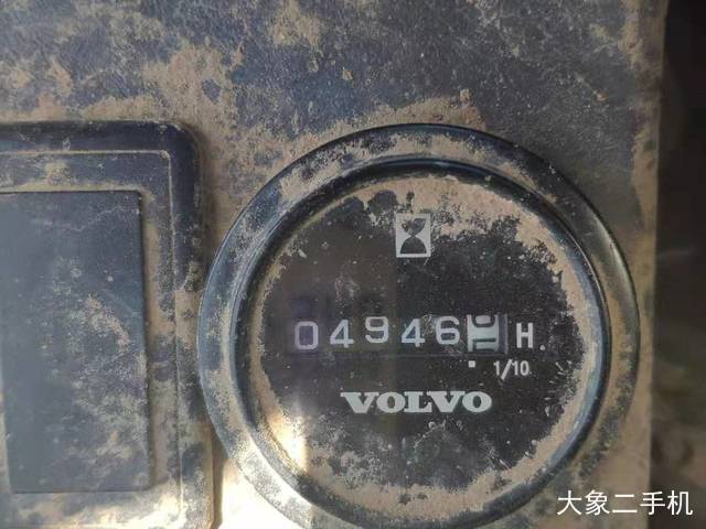 沃尔沃 EW140B 挖掘机