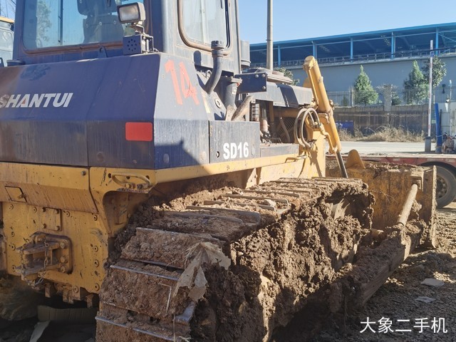山推 SD16标准型 推土机