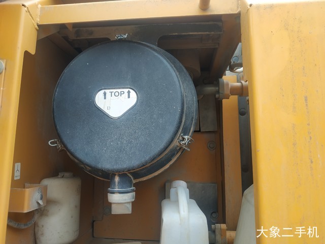 三一重工 SY215C-9 挖掘机