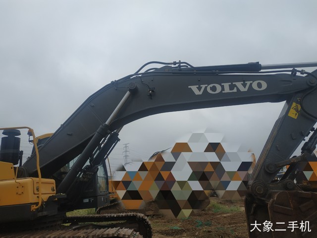 沃尔沃 EC380DL 挖掘机