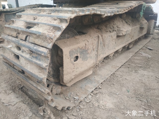 小松 PC220-8M0 挖掘机