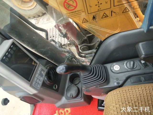 三一重工 SY135C-9 挖掘机