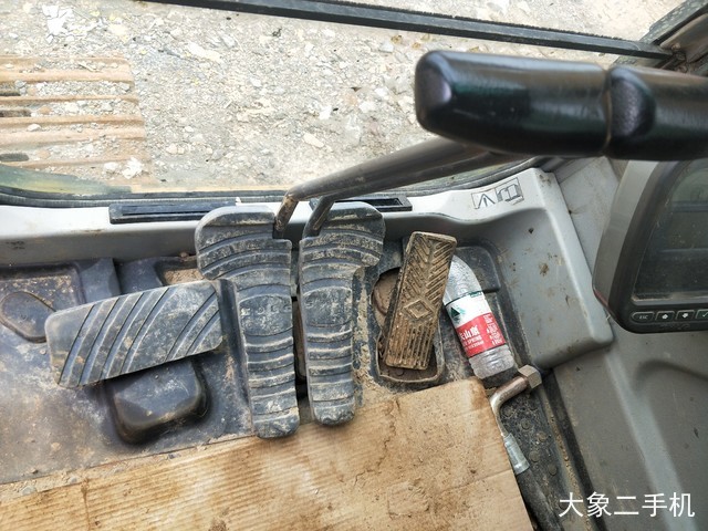 山东临工 E6210F 挖掘机