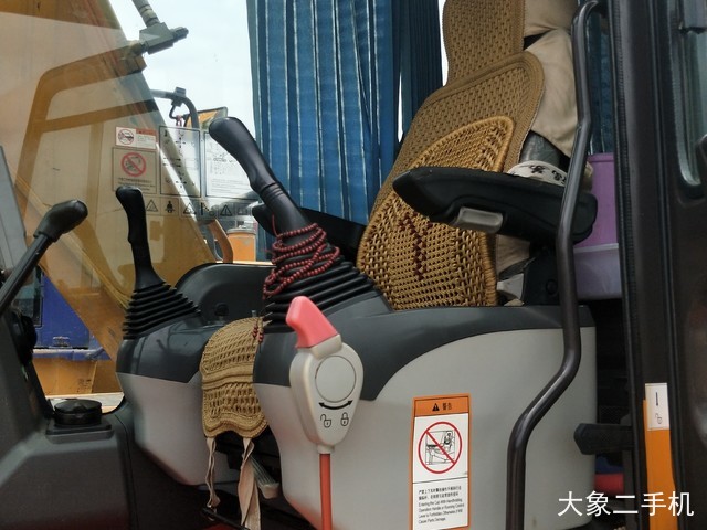 三一重工 SY135C-9 挖掘机