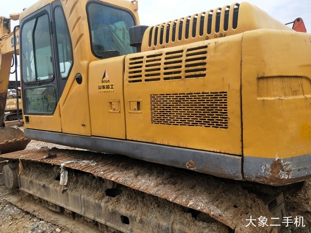 山东临工 E6210F 挖掘机