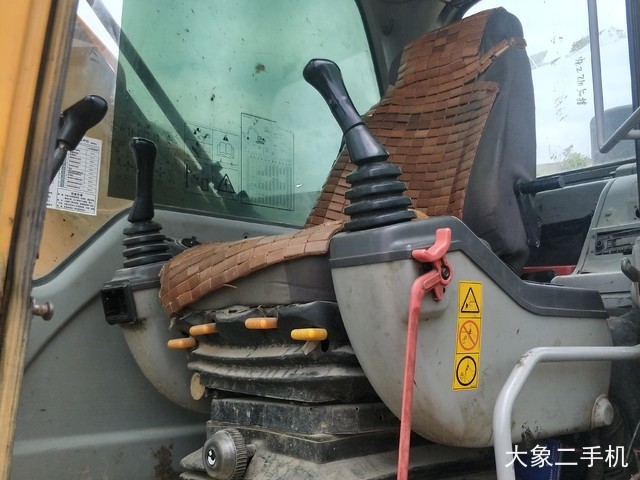 山东临工 E6210F 挖掘机