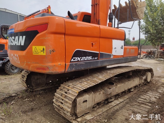 斗山 DH225LC-9 挖掘机