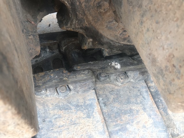 龙工 LG6225D 挖掘机