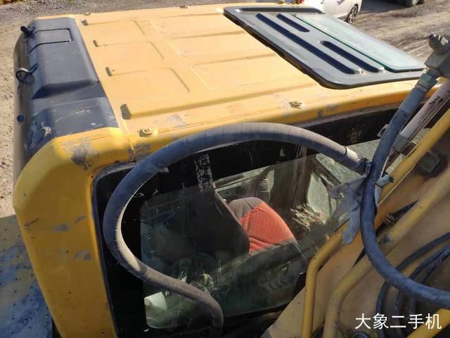 小松 PC220-8 挖掘机