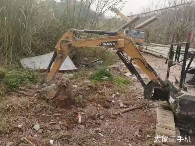 三一重工 SY16C 挖掘机