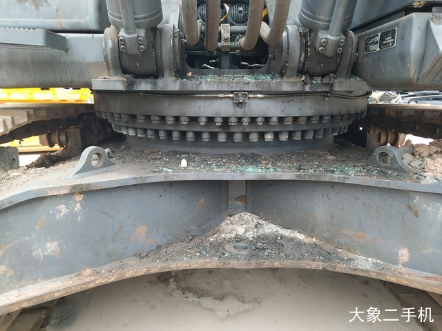 徐工 XE470D 挖掘机