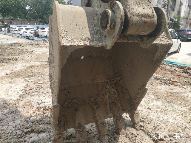 三一重工 SY235C-9 挖掘机