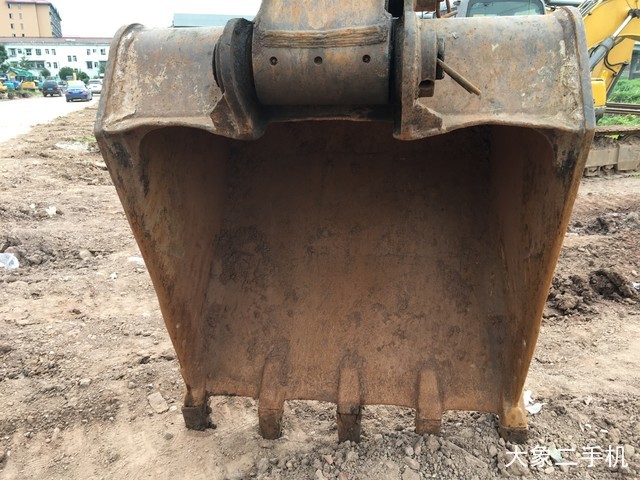 三一重工 SY235C 挖掘机