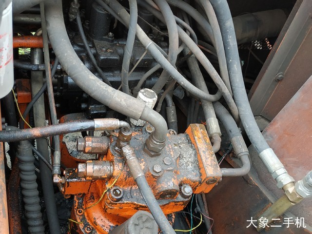 斗山 DH220-5 挖掘机