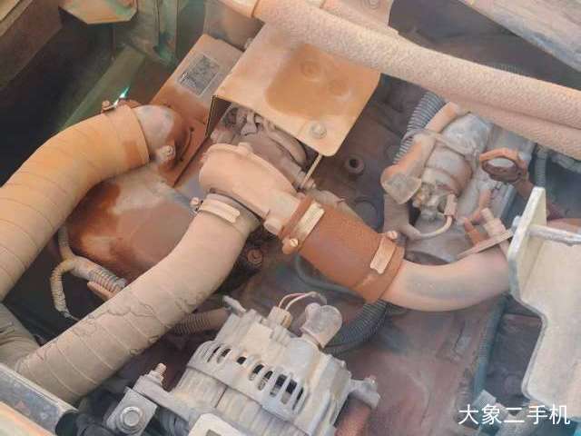 神钢 SK75-8 挖掘机