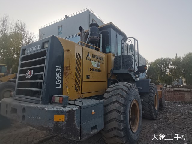 山东临工 LG953L节能型 装载机