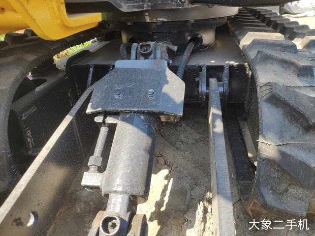 沭工 SG8022 挖掘机