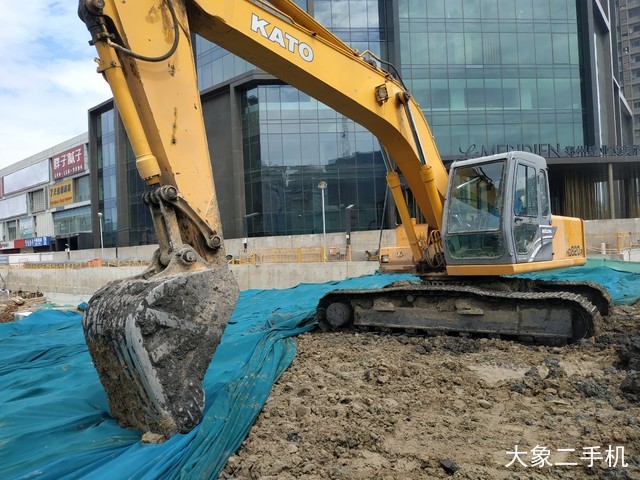 加藤 HD820E 挖掘机