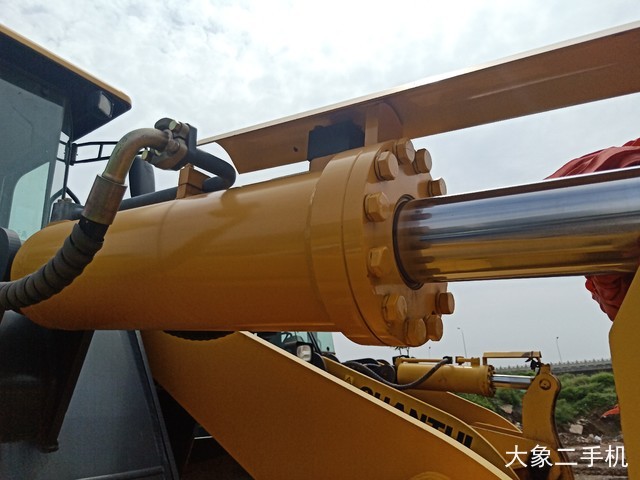 山推 SL50WN 装载机