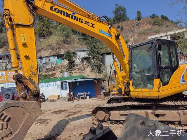 龙工 LG6150 挖掘机