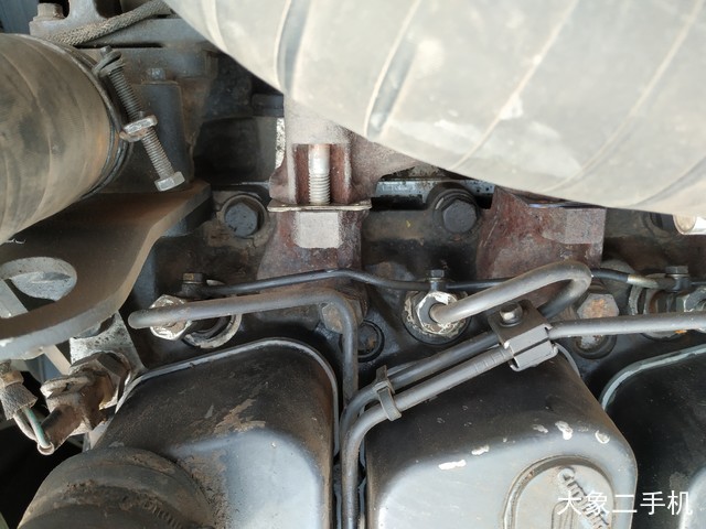 现代 R210W-7 挖掘机