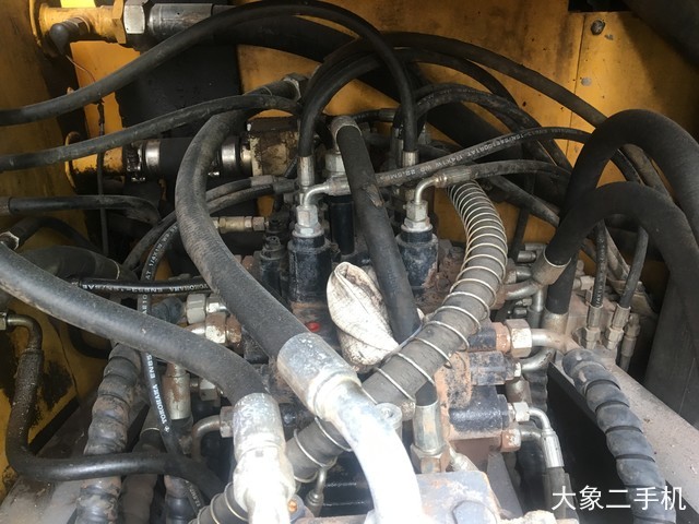 徐工 XE135B 挖掘机