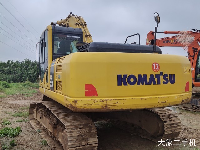 小松 PC220-8M0 挖掘机