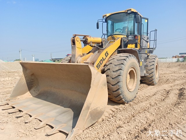 山东临工 L955F 装载机