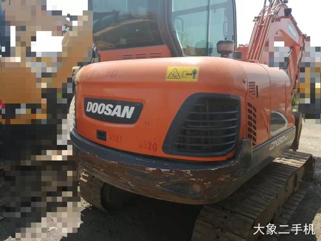 斗山 DX55-9C 挖掘机