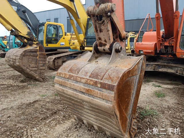 斗山 DH220LC-7 挖掘机