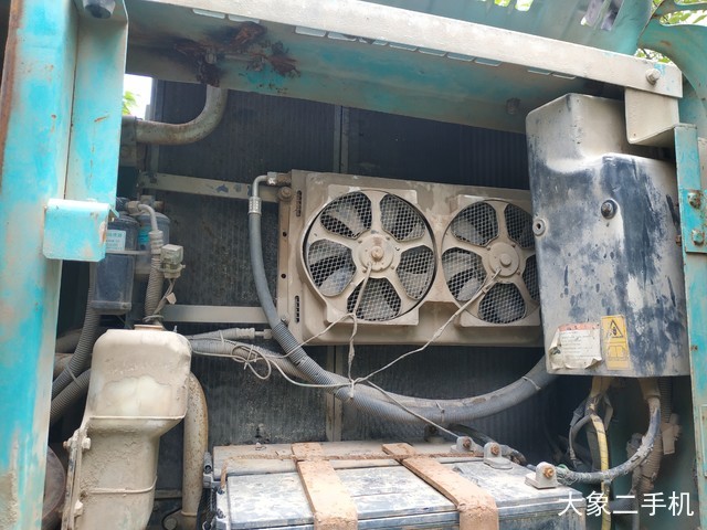 神钢 SK250-8 挖掘机