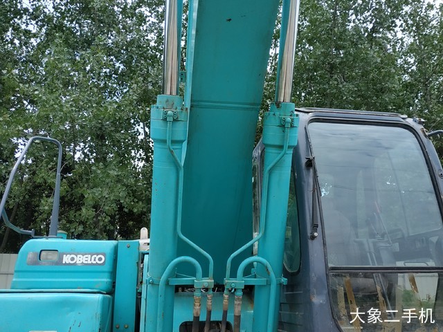 神钢 SK260LC-8 挖掘机