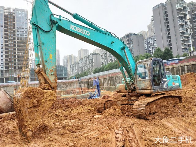 神钢 SK260LC-8 挖掘机