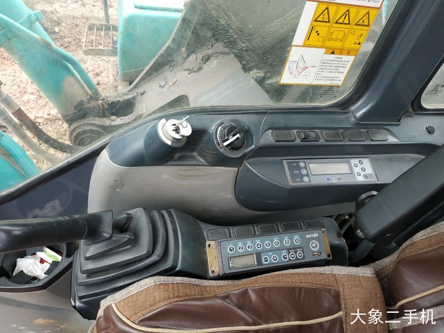 神钢 SK350LC-8 挖掘机