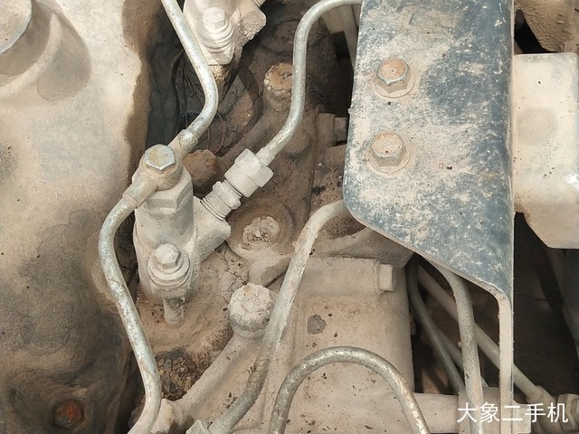 现代 R225LC-9T 挖掘机