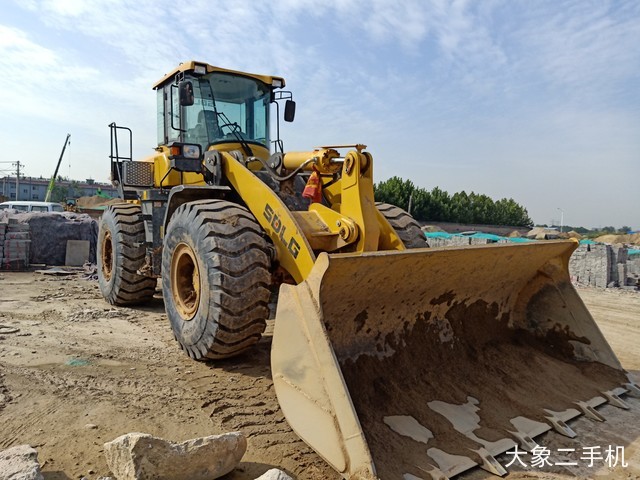 山东临工 L955F 装载机