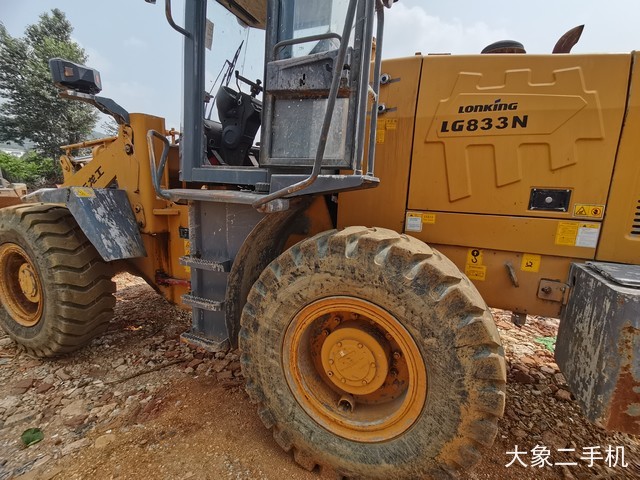 龙工 LG833N高卸王（国三） 装载机