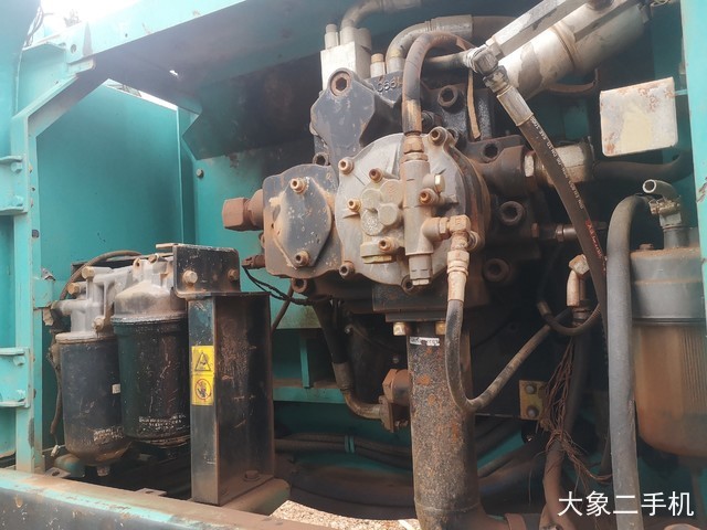 神钢 SK460-8 挖掘机